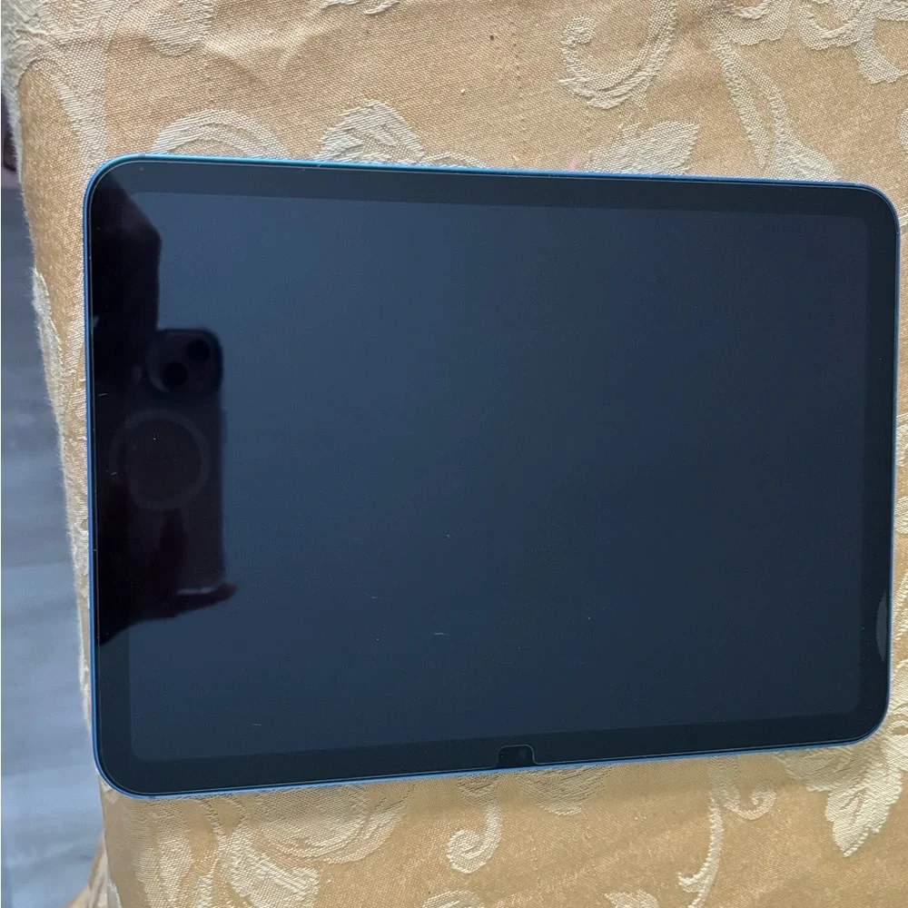 Apple iPad - Blue 64 gb wifi and cellular